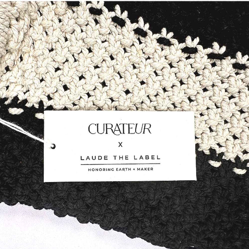 Crocheted Wine Carry Bag - Wine Lover Gift Laude the Label Crochet Bamboo Purse - Picture 8 of 8